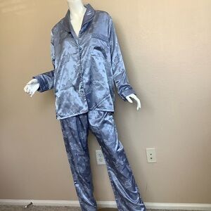 Claire's Rosie Silky Blue Floral Pajama Set